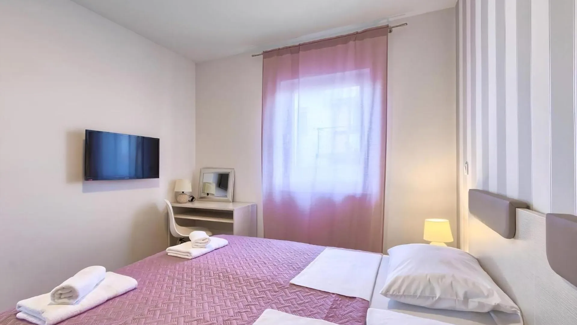 Appartement In Pula Mit Privater Terrasse Apartment