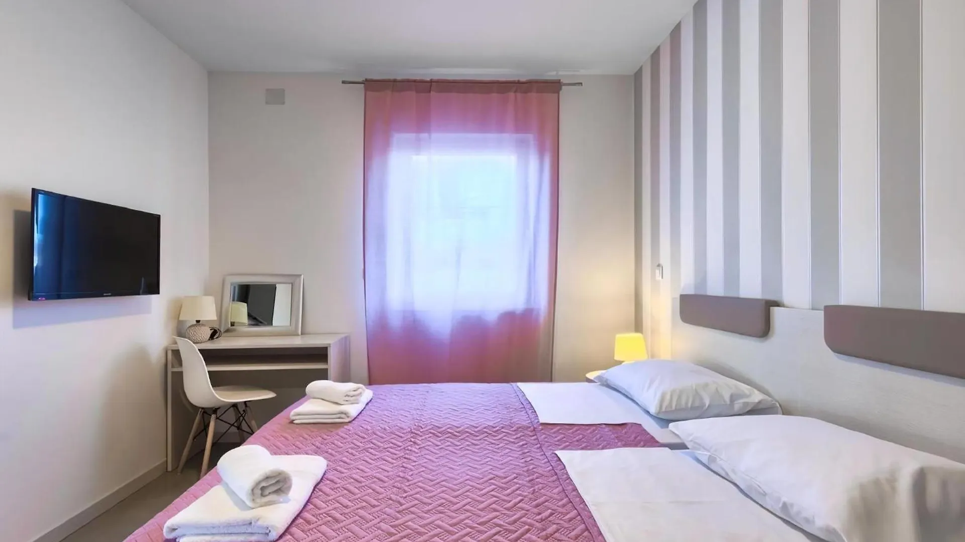 Appartement In Pula Mit Privater Terrasse Apartment