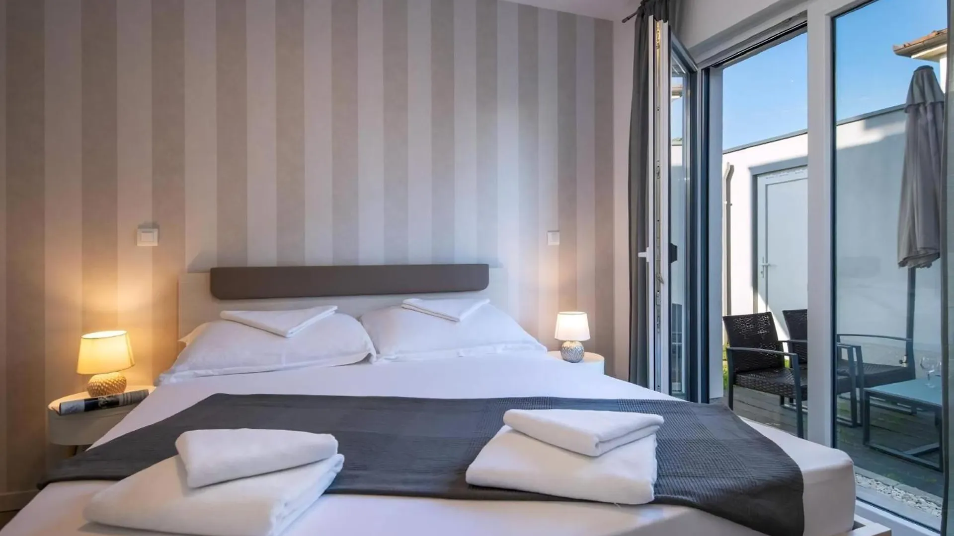 Appartement In Pula Mit Privater Terrasse 0*,